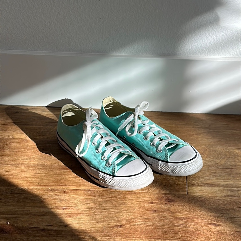 Teal converse